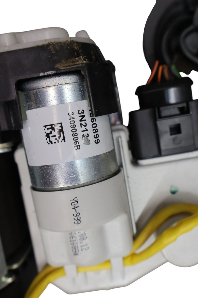 Load image into Gallery viewer, 12-18 Audi A6 Front Right Passenger Seat Belt Seatbelt Retractor 34094304 Oem
