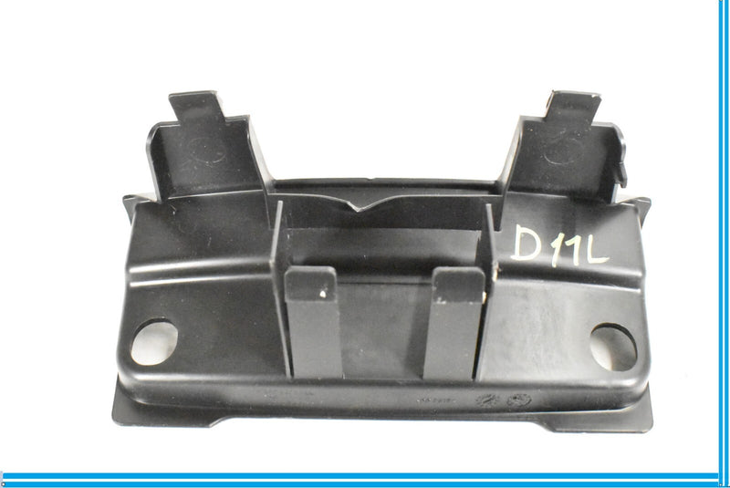 Load image into Gallery viewer, MERCEDES E350 E550 C207 FRONT LEFT DRIVER SIDE HEADREST TRIM COVER OEM 2010-13
