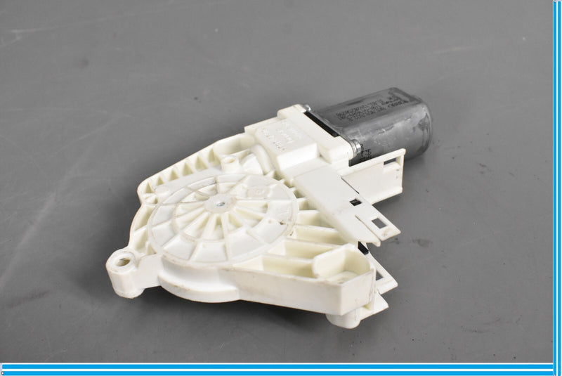 Load image into Gallery viewer, 11-18 Audi A8 Quattro Front Right Passenger Door Window Motor Unit 8k0959802 Oem
