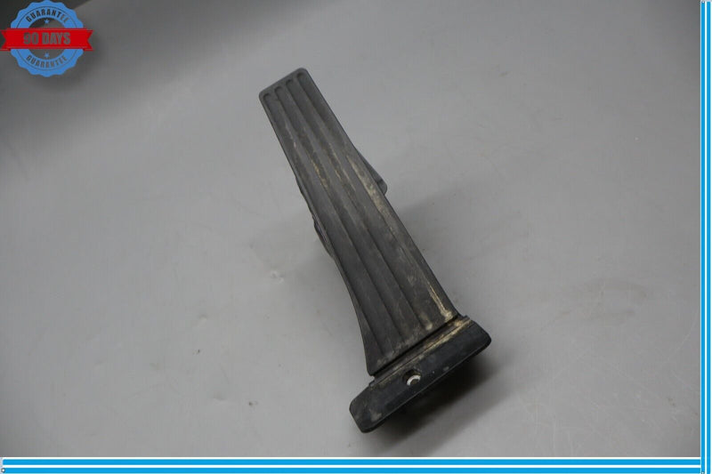 Load image into Gallery viewer, 12-18 BMW 320i 328i F30 Gas Acceleration Pedal Assembly w/ Sensor Oem
