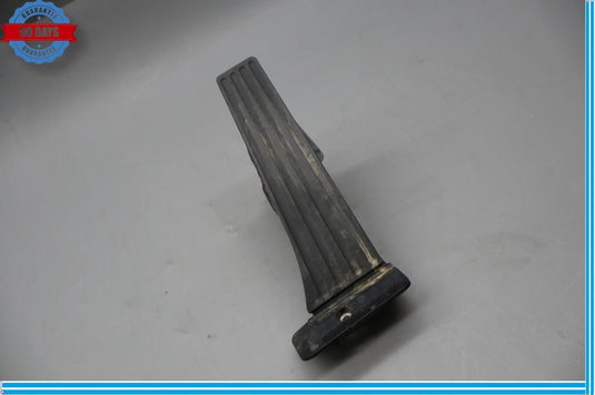 12-18 BMW 320i 328i F30 Gas Acceleration Pedal Assembly w/ Sensor Oem