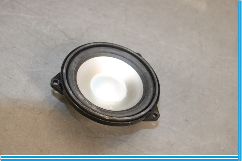 Load image into Gallery viewer, 10-13 Range Rover Sport L320 Rear Front Right or Left Speaker Harmon Kardon Oem
