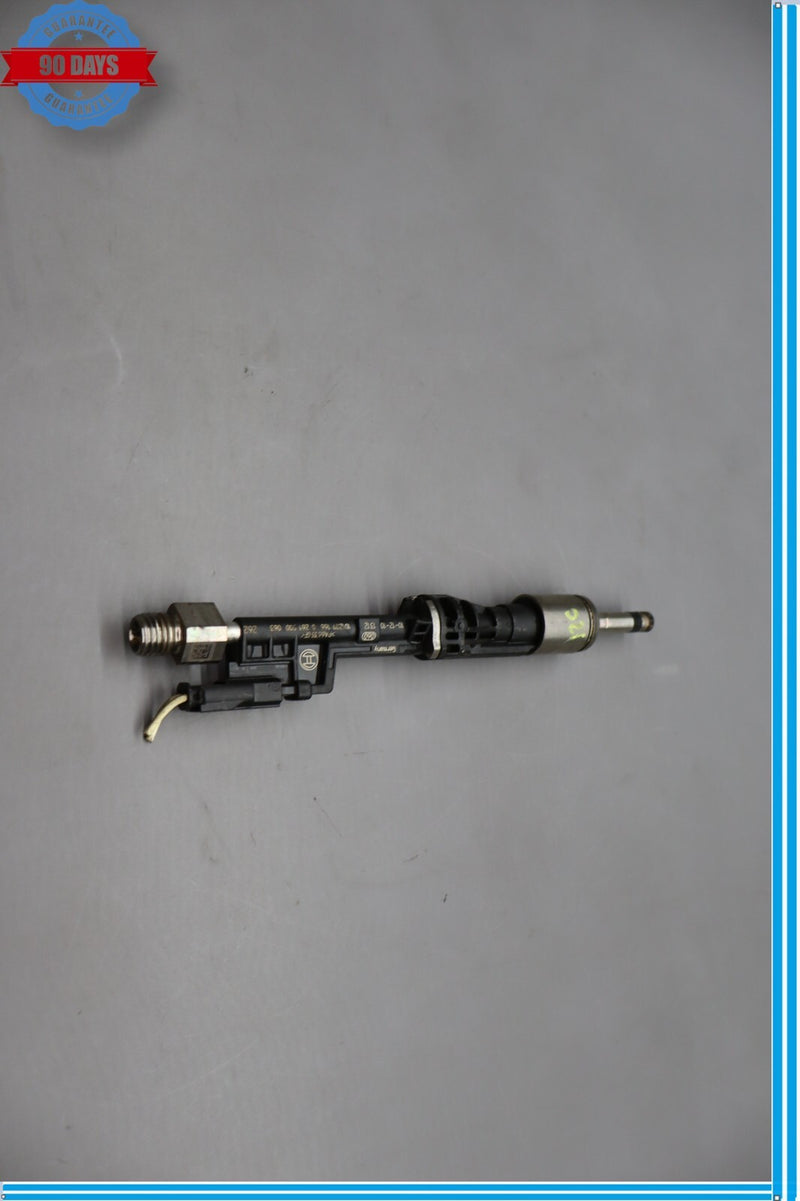 Load image into Gallery viewer, 11-16 BMW 535i xDrive Engine Motor Fuel Injector 0261500109 Oem
