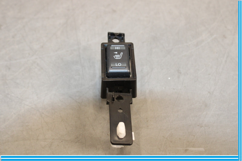 Load image into Gallery viewer, 11-17 Infiniti QX56 QX80 Front Or Rear Heated Seat Control Switch Button Oem
