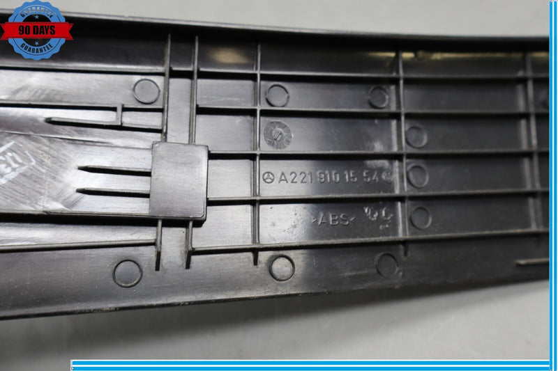 Load image into Gallery viewer, 07-13 Mercedes S550 S400 W221 Front Left Driver Under Seat Corner Cover Oem
