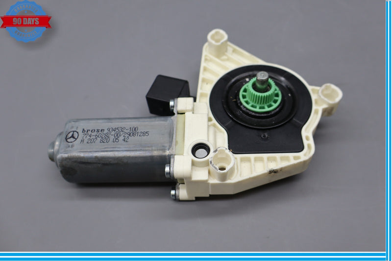 Load image into Gallery viewer, 10-21 Mercedes CLS55 AMG CLS550 Front Right Passenger Side Door Window Motor Oem
