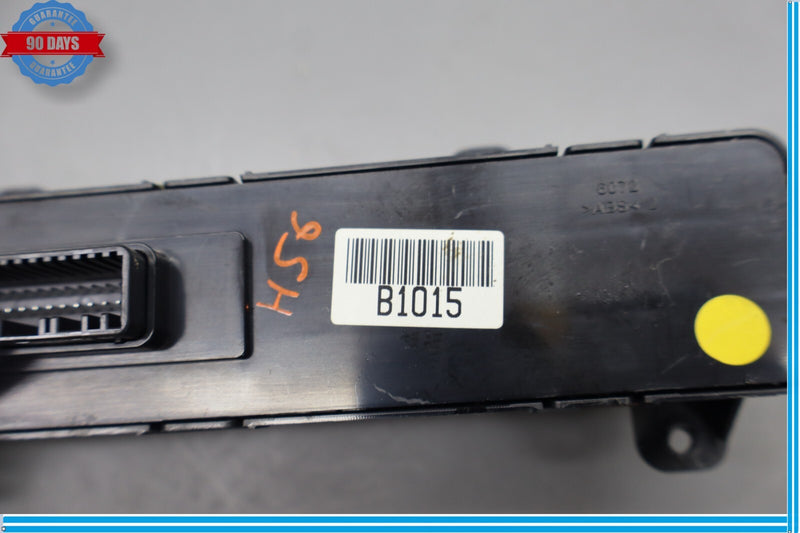 Load image into Gallery viewer, 15-16 Hyundai Genesis Center Console Heated Seats Control Switch Panel Oem
