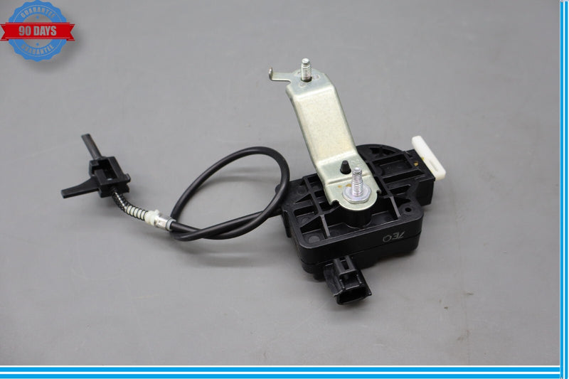 Load image into Gallery viewer, 07-17 Lexus LS460 LS460L Rear Fuel Tank Door Lid Lock Release Actuator Oem
