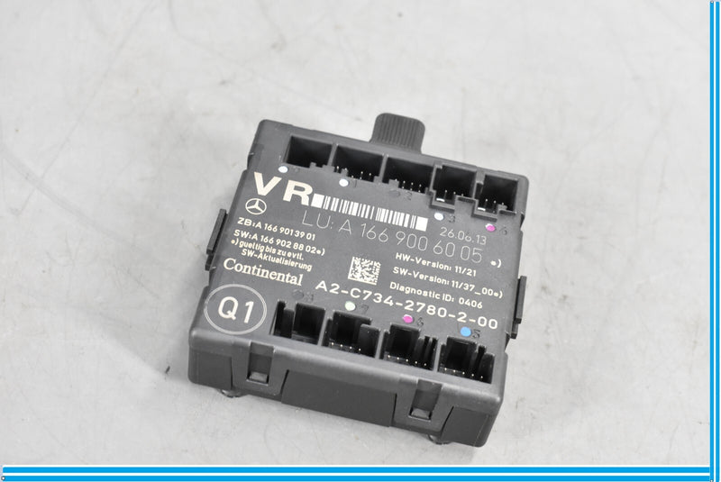 Load image into Gallery viewer, 14-19 Mercedes W117 CLA250 Rear Right Passenger Side Door Control Module Oem
