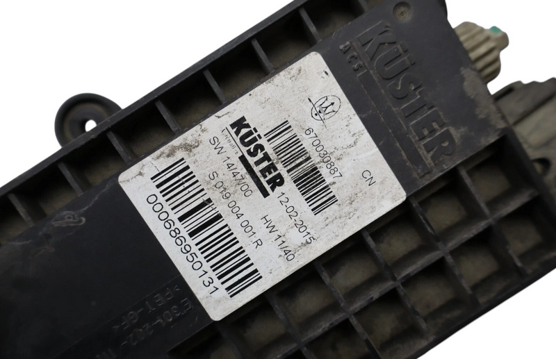 Load image into Gallery viewer, 14-17 Maserati Quattroporte Ghibli Electric Parking Brake Actuator 670030076 Oem
