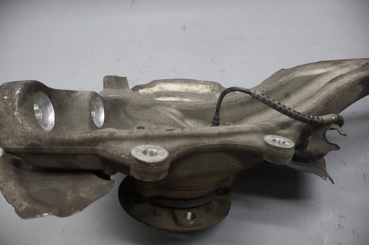 11-17 BMW 535i 550i GT F07 Front Right Passenger Side Spindle Knuckle Hub Oem