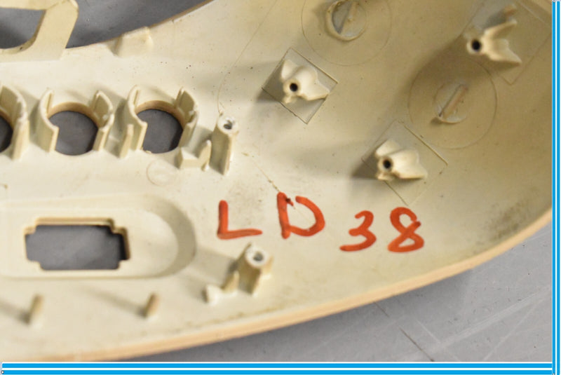 Load image into Gallery viewer, 04-13 Maserati Quattroporte M139 Front Left Seat Control Switch Trim Cover Oem
