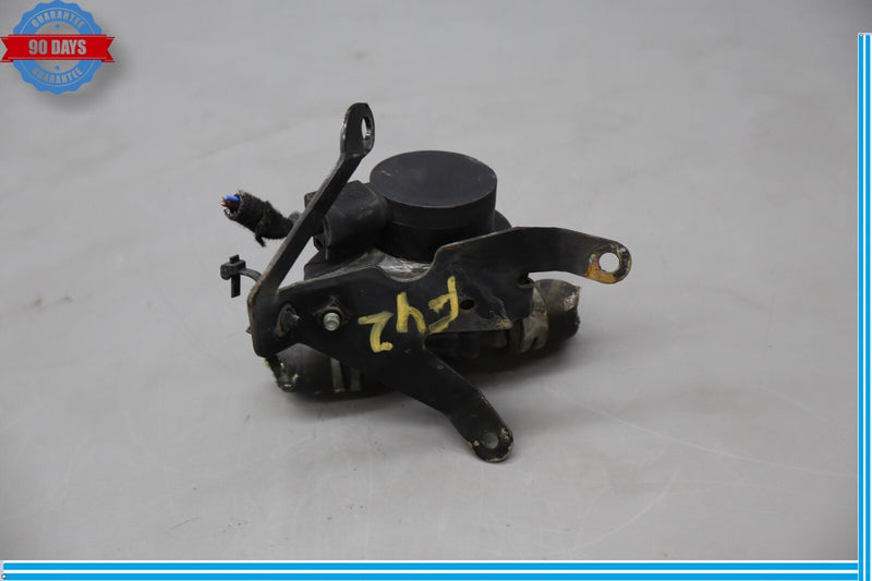 Load image into Gallery viewer, 06-12 Bentley Continental Engine Auxiliary AUX Water Coolant Pump &amp; Bracket Oem
