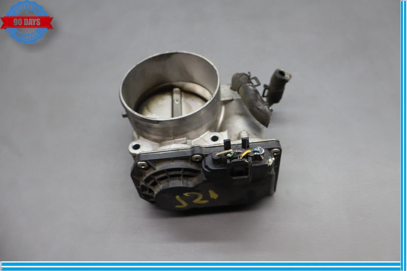 Load image into Gallery viewer, 14-16 Hyundai Genesis Engine Air Inlet Intake Throttle Body 35100-3CAC0 Oem

