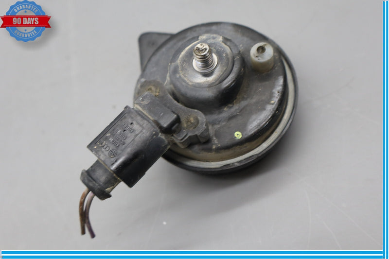 Load image into Gallery viewer, 11-17 Volkswagen VW Touareg Anti Theft Alarm Horn Siren Hight Note Tune Oem
