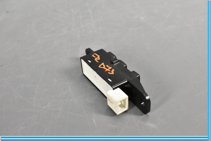 Load image into Gallery viewer, 02-10 Lexus SC430 Front Right Passenger Side Door Panel Seat Memory Switch Oem

