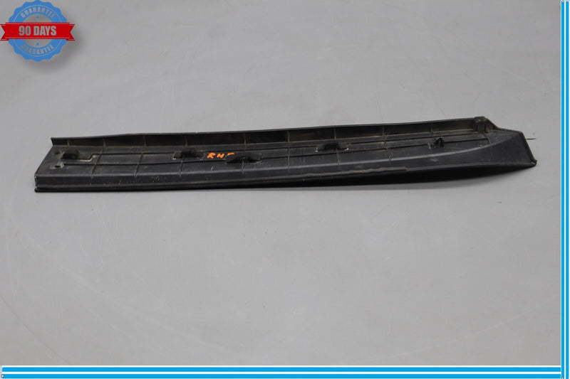 Load image into Gallery viewer, 17-20 Genesis G80 Front Right Passenger Side Fender Seal Trim Ledge Cover Oem
