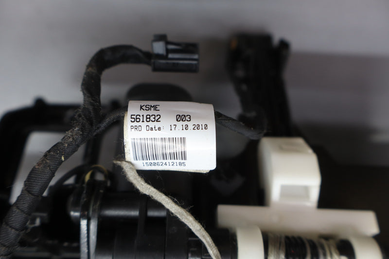 Load image into Gallery viewer, 12-15 Audi S6 S7 A7 Quattro Info GPS Navigation Display Screen Monitor Oem
