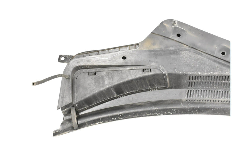 Load image into Gallery viewer, 14-17 Maserati Quattroporte M156 Windshield Wiper Cowl Vent Panel Trim OEM
