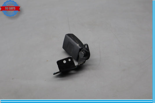 10-17 Mercedes W204 C250 Rear Left Side Seatbelt Seat Belt Buckle End Oem