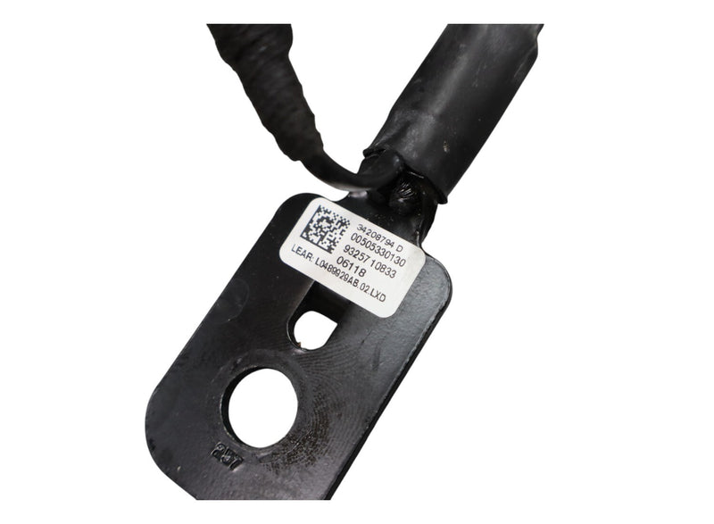 Load image into Gallery viewer, 17-25 Alfa Romeo Giulia 952 Front Right Side Seat Belt Seatbelt Buckle Oem

