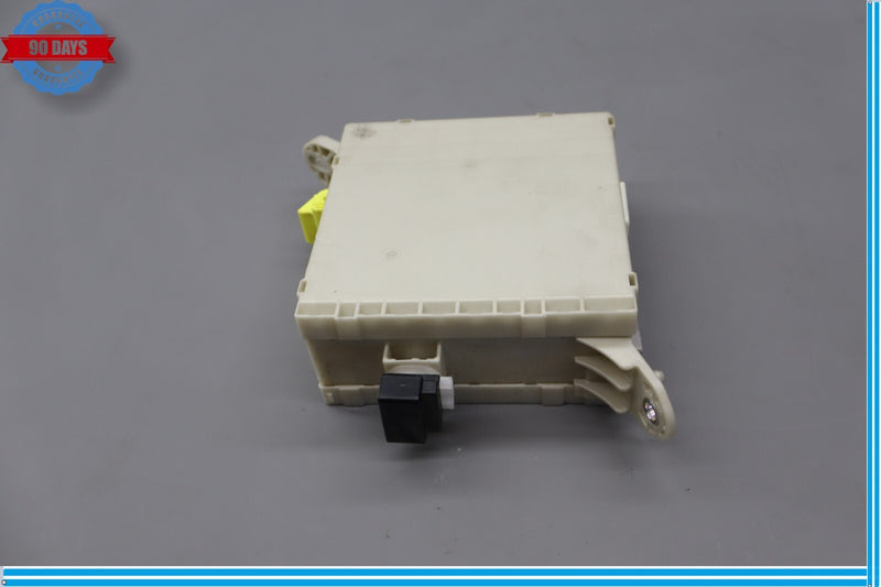 Load image into Gallery viewer, 07-12 Lexus XF40 LS460 LS460L Front Right Side Interior Fuse Relay Box Oem
