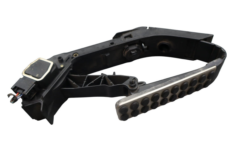 Load image into Gallery viewer, 03-06 Mercedes R230 SL500 CLK500 Gas Acceleration Pedal A2033010001 Oem
