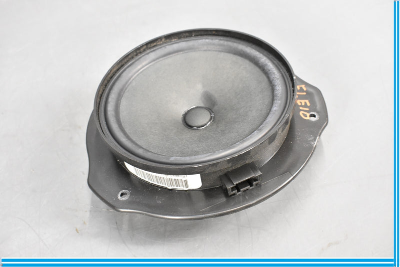 Load image into Gallery viewer, 12-15 Mercedes W204 C250 C350 Front Left Side Door Sound Audio Speaker Oem
