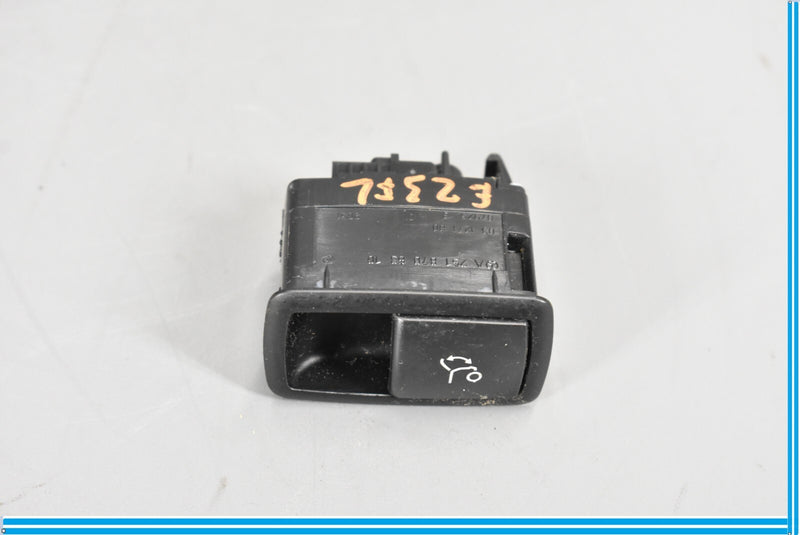 Load image into Gallery viewer, 06-13 Mercedes W164 GL550 Front Left Side Trunk Lid Gate Release Lock Switch Oem

