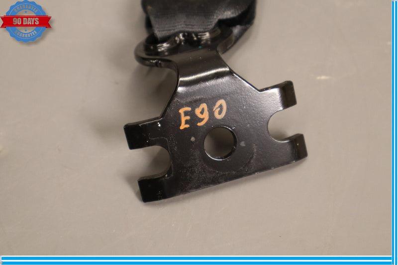Load image into Gallery viewer, 14-21 Maserati Ghibli Rear Centre Seat Belt Buckle Section Oem
