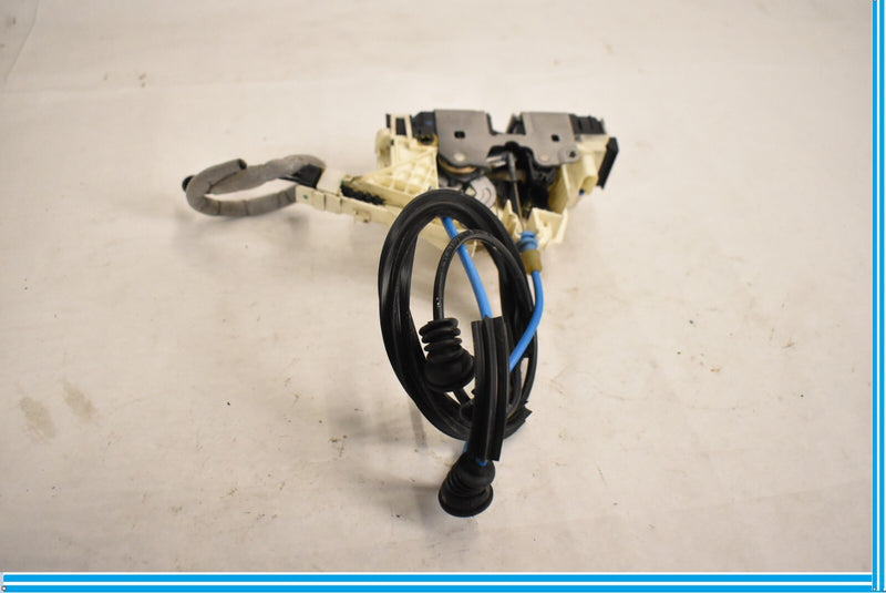 Load image into Gallery viewer, 10-16 Mercedes E350 E400 E550 W212 Rear Left Door Lock Latch Actuator Oem
