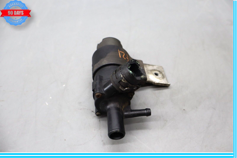 Load image into Gallery viewer, 03-08 Mercedes R230 SL500 Aux Auxiliary Coolant Water Pump Oem
