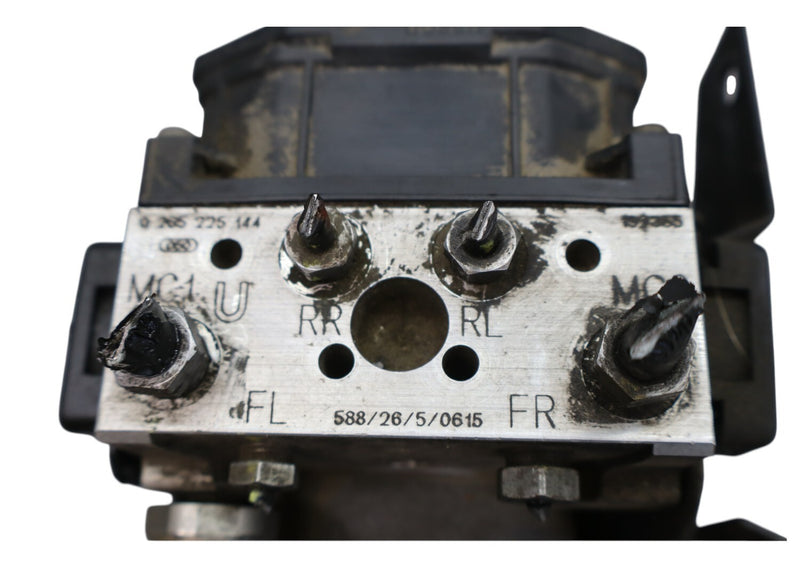 Load image into Gallery viewer, 05-07 Maserati Quattroporte M139 ABS Anti Lock Brake Pump Module 216331 Oem
