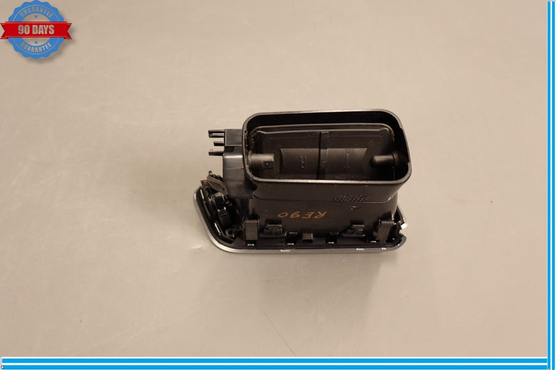 Load image into Gallery viewer, 14-19 Maserati Ghibli Front Right Passenger Side Dash AC Air Vent Trim Panel Oem
