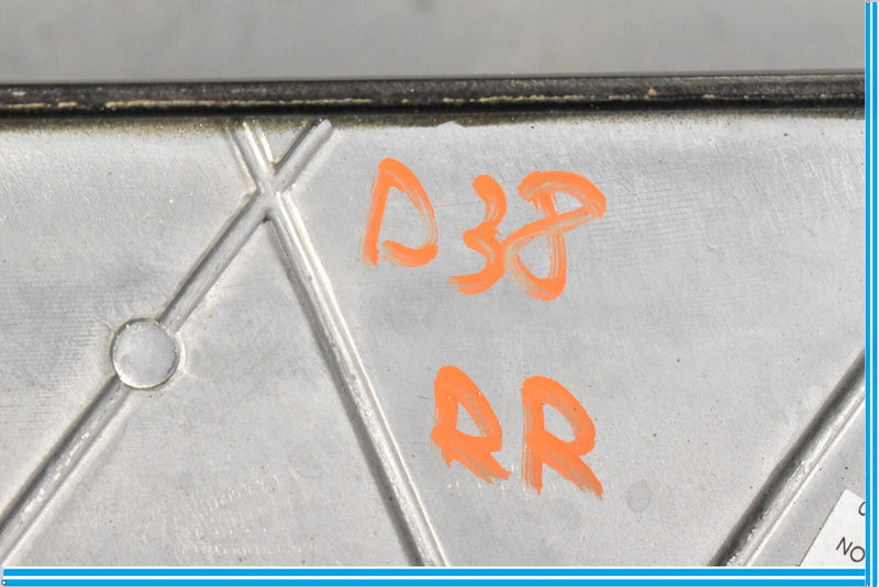 Load image into Gallery viewer, 04-13 Maserati Quattroporte M139 Rear Right Door Trim Panel Molding 66940500 Oem
