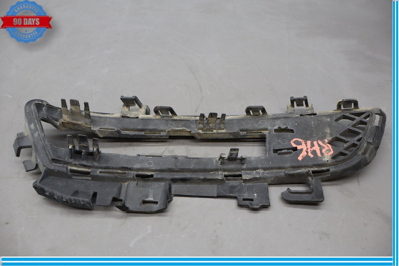 Load image into Gallery viewer, 10-12 Mercedes W207 E350 E550 Front Right Side Fog Light Grille 2078800324 Oem
