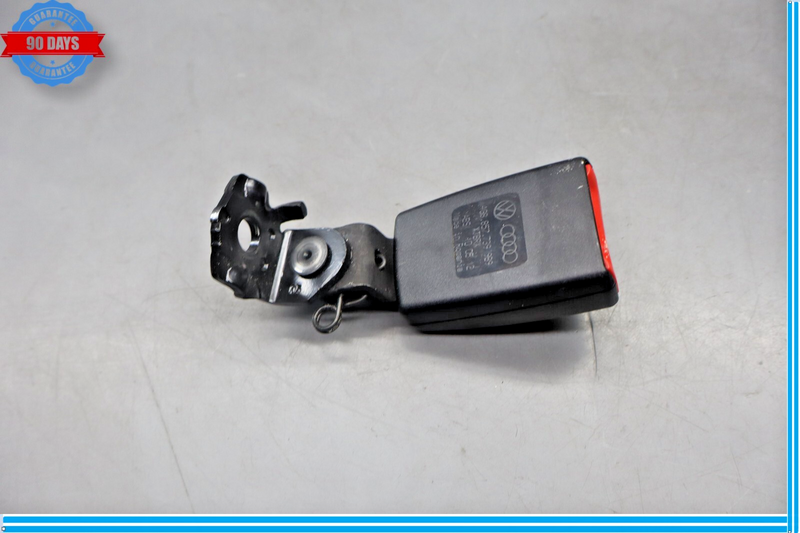 Load image into Gallery viewer, 12-18 Audi A7 A7 Quattro Rear Right/Left Side Seatbelt Latch Buckle Receiver Oem
