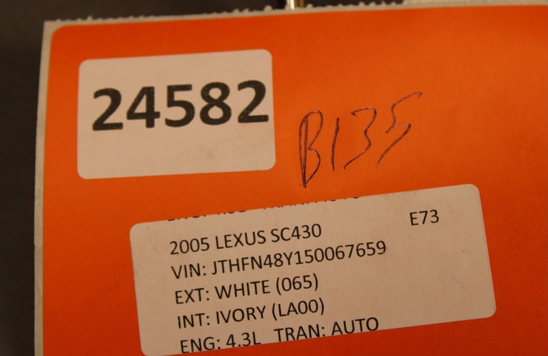 Load image into Gallery viewer, 02-05 Lexus SC430 Z40 Auto Transmission Gear Shifter Indicator 3352150040 Oem
