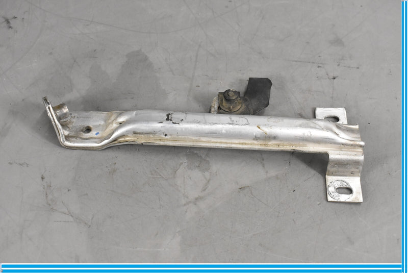 Load image into Gallery viewer, 09-15 BMW 750I F01 F02 Front Right Side Bumper Support Mount Bracket Oem
