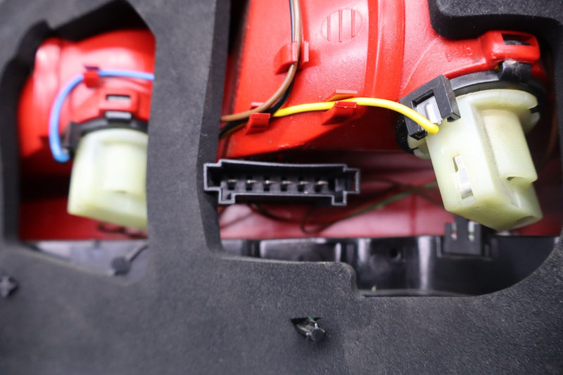Load image into Gallery viewer, 03-06 Mercedes R230 SL500 SL600 Rear Left Driver Side Tail Light Tail Lamp Oem
