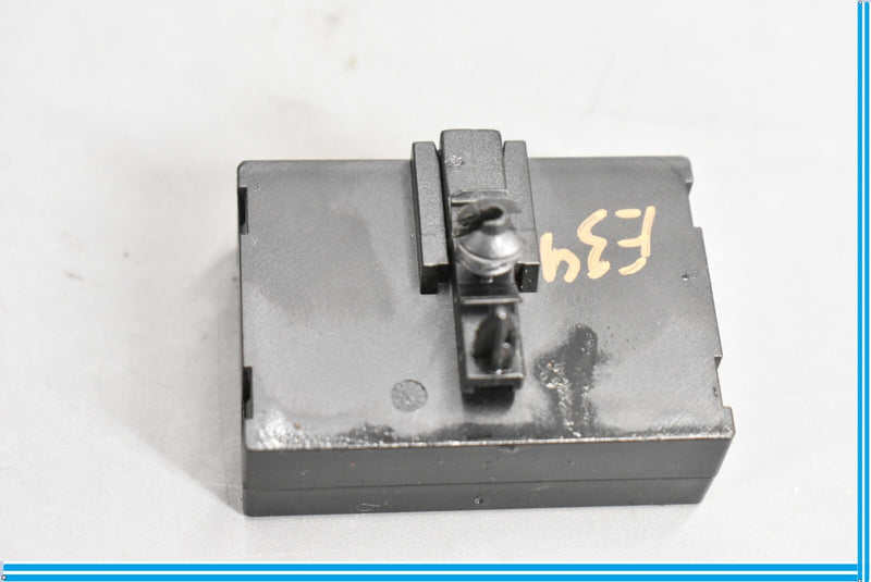 Load image into Gallery viewer, 06-13 Mercedes X164 GL550 GL550 Rear View Camera Control Module Oem
