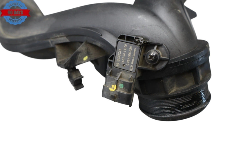 Load image into Gallery viewer, 14-17 Maserati Ghibli Air Inlet Intake Duct Tube Hose Assembly Oem

