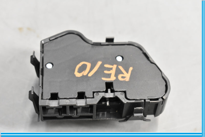 Load image into Gallery viewer, 08-17 Mercedes W204 C250 C350 Coupe Front Right Side Seat Control Switch Oem
