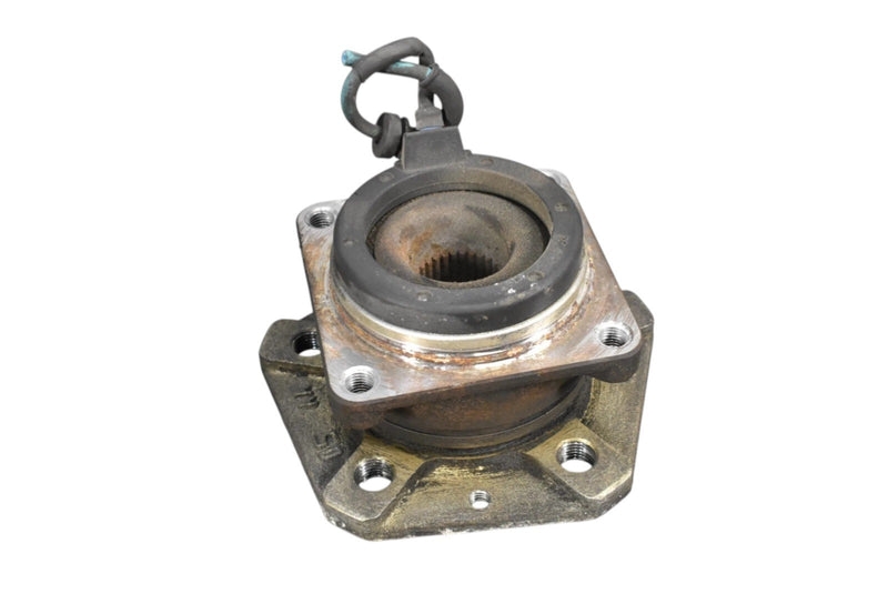 Load image into Gallery viewer, 03-10 Maserati Quattroporte M139 Front Right Side Spindle Knuckle Hub OEM
