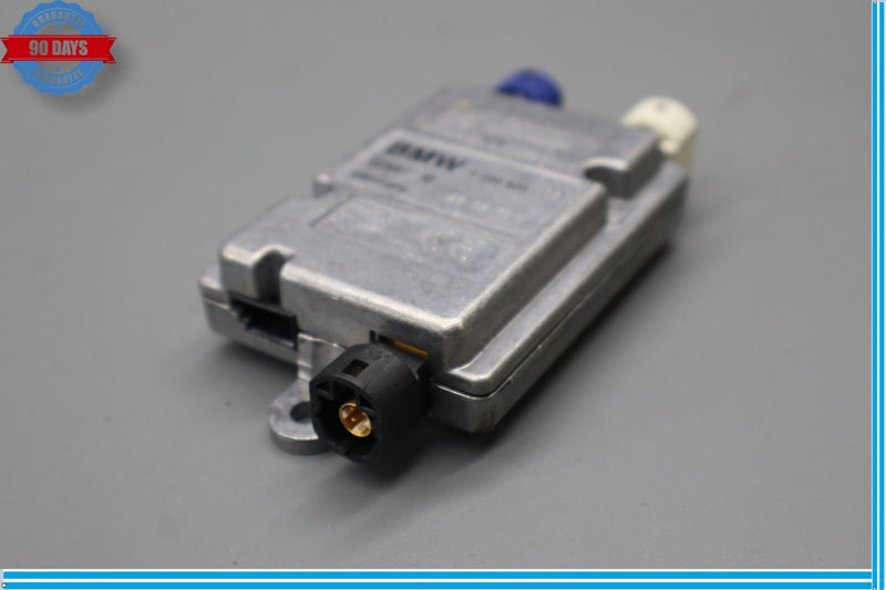 Load image into Gallery viewer, 11-15 BMW 740i 740Li 750i USB Hub Audio Interface Module Unit Auxiliary Jack Oem
