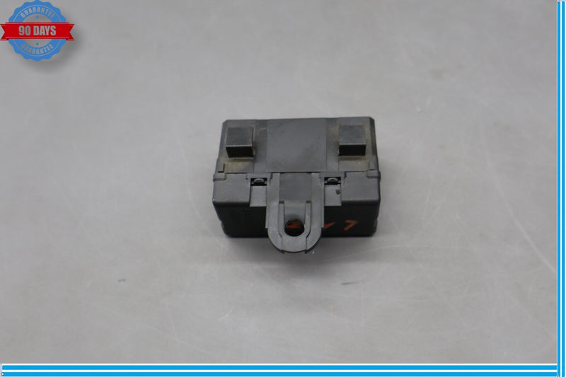 Load image into Gallery viewer, 02-10 Lexus SC430 Z40 Front Left Driver Side Seat Heater Control Module Oem

