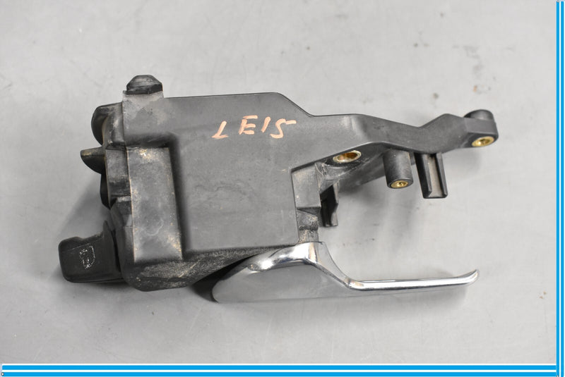 Load image into Gallery viewer, 90-95 Mercedes R129 300SL Front Left Driver Side Exterior Door Handle Black Oem
