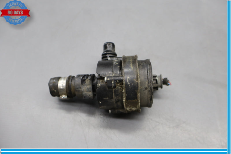 Load image into Gallery viewer, 14-21 BMW i3 i3s Engine Auxiliary Electric Coolant Water Pump Black Oem
