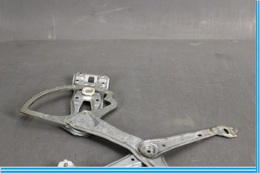98-02 Mercedes W210 E320 Front Right Side Door Window Regulator Oem