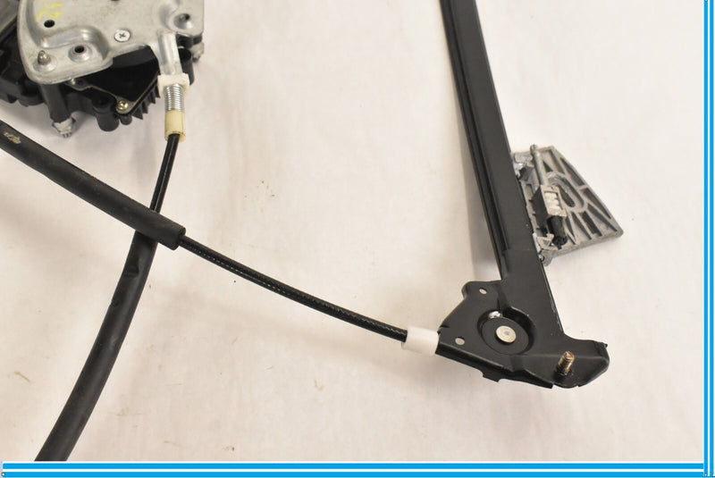 Load image into Gallery viewer, 2007-2013 BMW E70 X5 FRONT RIGHT PASSENGER DOOR WINDOW REGULATOR MOTOR 
